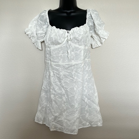 Princess Polly White Rose Eyelet Puff Sleeve Ruched Tie Bust Mini Dress - Picture 4 of 12